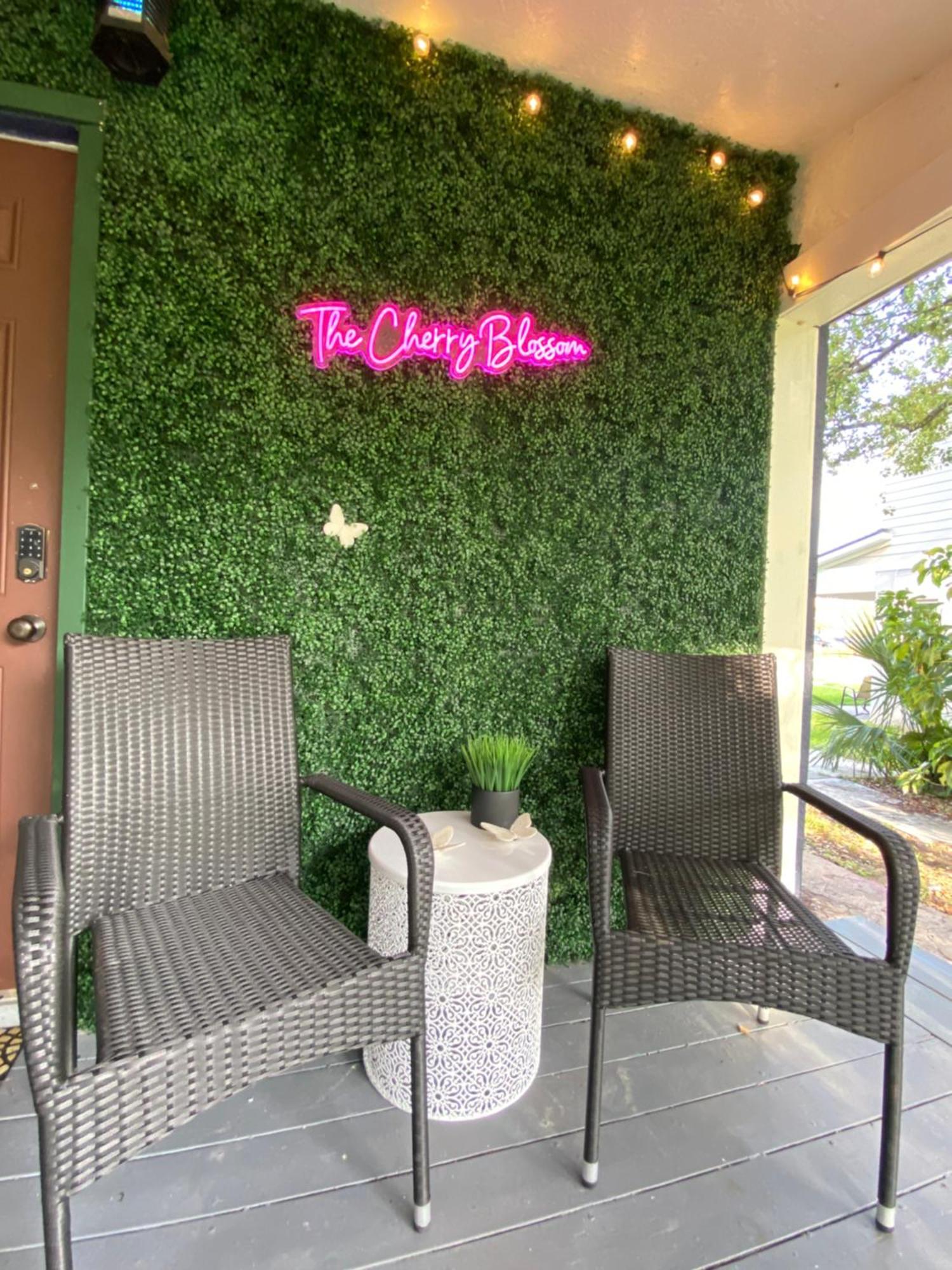 The Cherry Blossom 산퍼드 외부 사진